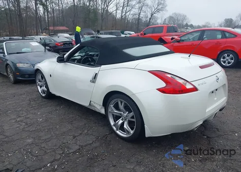 2012 Nissan 370Z Touring z USA, uszkodzony, nr VIN JN1AZ4FH8CM371051